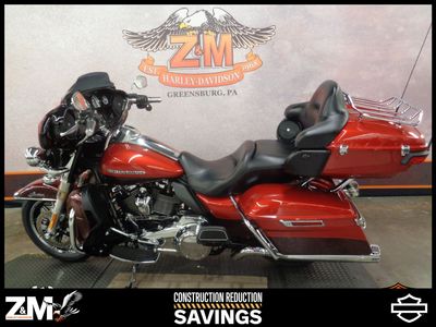 2018 Harley-Davidson Ultra Limited — engine compartment view