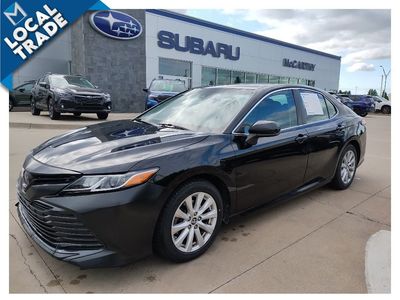 2018 Toyota Camry - Photo 2