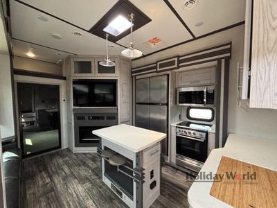 2022 Keystone Fuzion - Photo 4