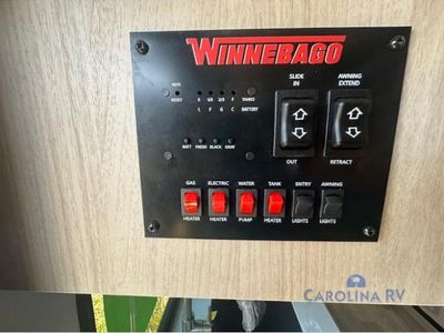 2025 Winnebago Micro Minnie — photo 11 view