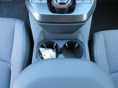 2026 Toyota bZ - Photo 25
