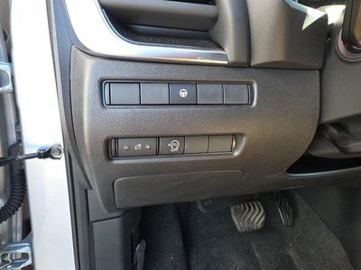 2023 Nissan Rogue — photo 14 view