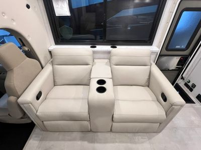2026 Thor Motor Coach CHATEAU - Photo 16