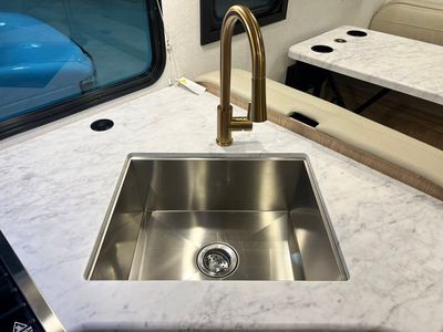 2026 Thor Motor Coach CHATEAU - Photo 12