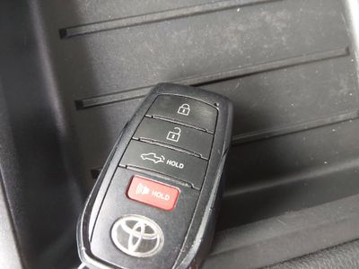 2023 Toyota Tundra 4WD — photo 15 view