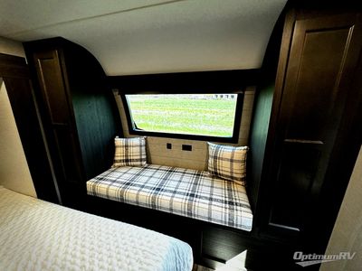 2026 Venture RV SportTrek Touring Edition - Photo 15
