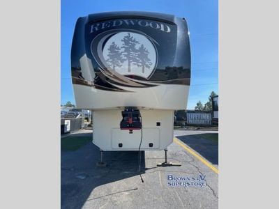 2018 Redwood 3901WB - Photo 2