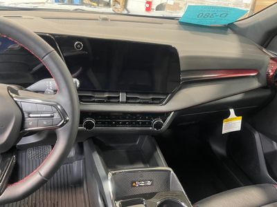 2026 Chevrolet Equinox — photo 12 view