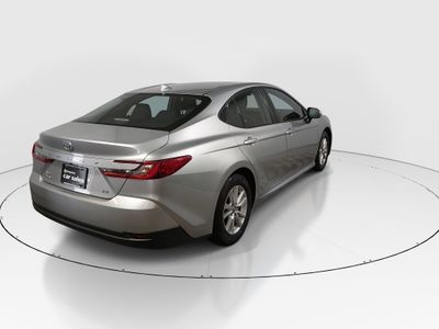 2025 Toyota Camry — photo 7 view