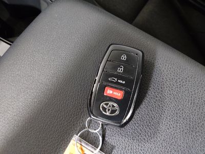 2025 Toyota Camry — photo 15 view