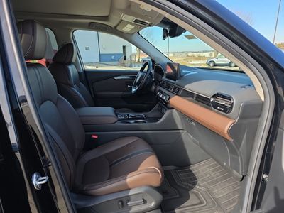 2025 Honda Pilot - Photo 15