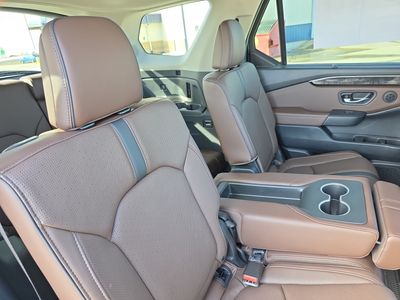 2025 Honda Pilot - Photo 14