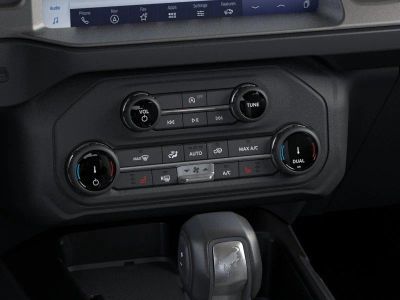 2026 Ford Bronco — photo 16 view