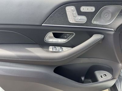 2026 Mercedes-Benz GLE — photo 17 view