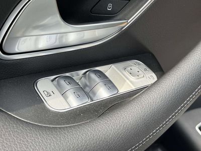 2026 Mercedes-Benz GLE — photo 18 view