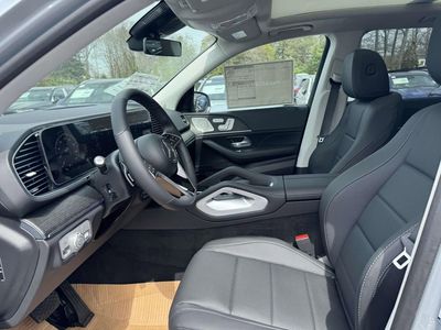 2026 Mercedes-Benz GLE — interior view