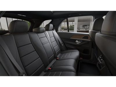 2026 Mercedes-Benz GLE — detail view
