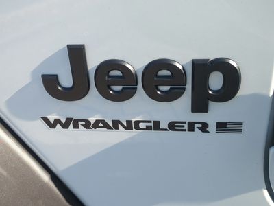 2026 Jeep Wrangler — photo 21 view