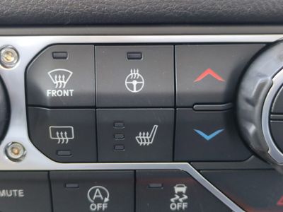 2026 Jeep Wrangler — photo 25 view