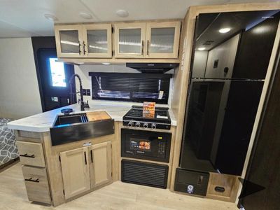 2026 Forest River RV Cherokee Grey Wolf - Photo 18