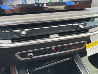 2026 BMW X5 — photo 36 view