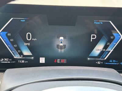 2026 BMW X5 — photo 40 view