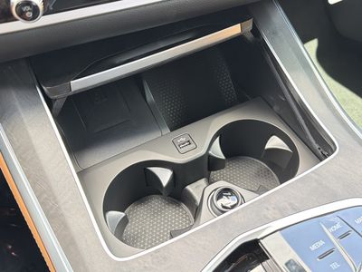 2026 BMW X5 — photo 37 view