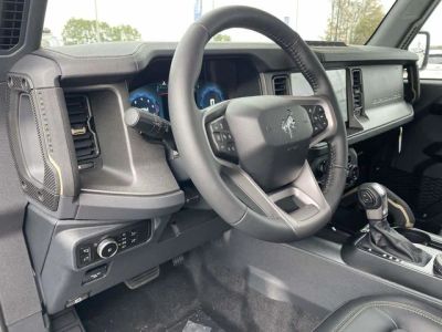 2025 Ford Bronco — photo 16 view