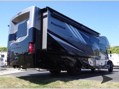 2023 Thor Motor Coach Pasadena — rear three-quarter view