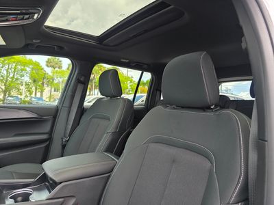 2026 Jeep Grand Cherokee - Photo 12