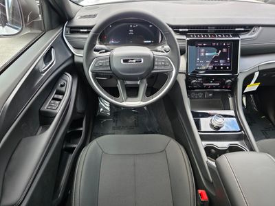 2026 Jeep Grand Cherokee - Photo 11