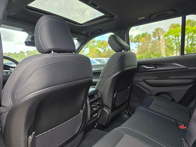 2026 Jeep Grand Cherokee - Photo 9