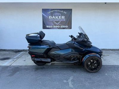 2023 Can-Am SPYDER RT LTD 1330 SE6 — front three-quarter view