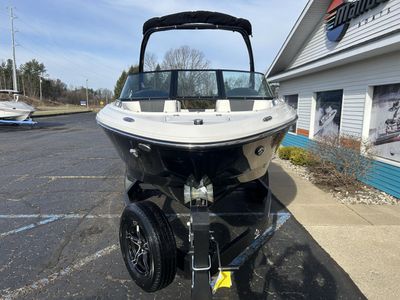 2025 Chaparral 21 SURF - Photo 4