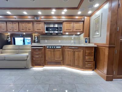2017 Tiffin PHAETON — photo 7 view