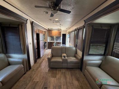 2017 Forest River RV Salem — photo 8 view