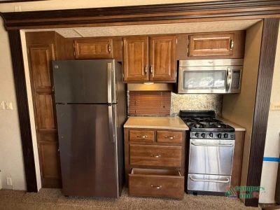 2017 Forest River RV Salem — photo 9 view