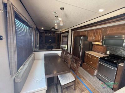 2017 Forest River RV Salem — photo 7 view