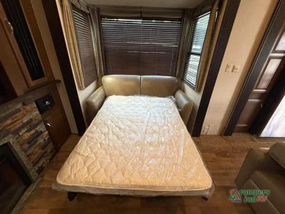 2017 Forest River RV Salem — photo 19 view