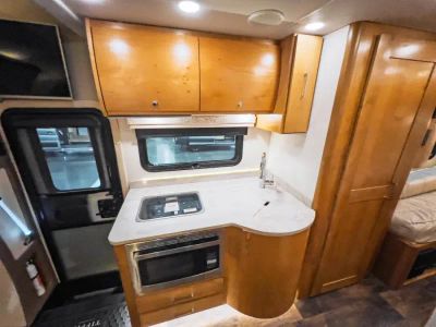 2019 Tiffin WAYFARER — photo 10 view