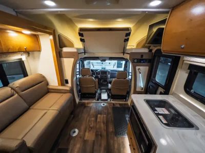 2019 Tiffin WAYFARER — interior view