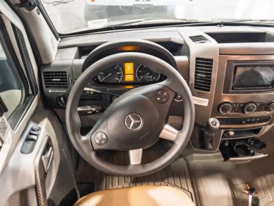 2019 Tiffin WAYFARER — rear three-quarter view