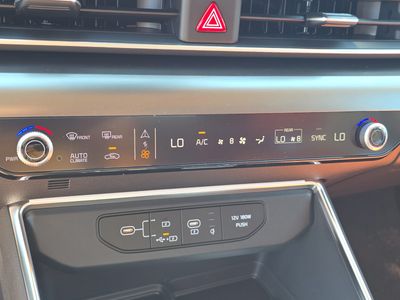 2026 Kia Carnival — photo 27 view