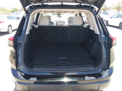 2025 Nissan Rogue - Photo 11