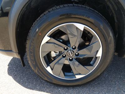 2025 Nissan Rogue - Photo 10