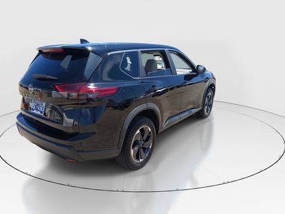 2025 Nissan Rogue - Photo 7