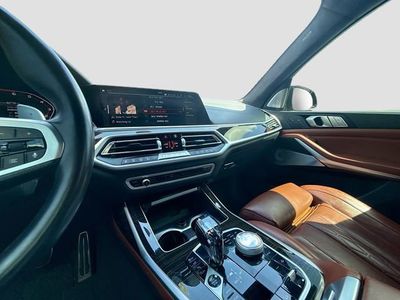 2021 BMW X7 — photo 30 view