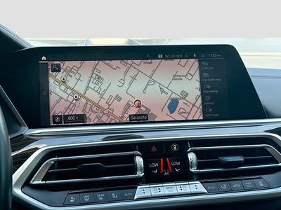 2021 BMW X7 — photo 35 view