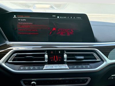 2021 BMW X7 — photo 37 view