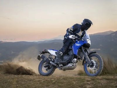 2025 Yamaha Tenere 700 — front three-quarter view